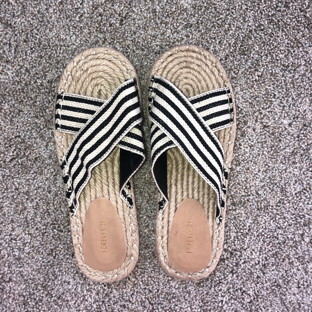 super cute stripe print sandals